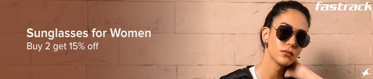 Women is wearing Fastrack sunglasses, and there’s an offer: "Buy 2 and get 25% off."